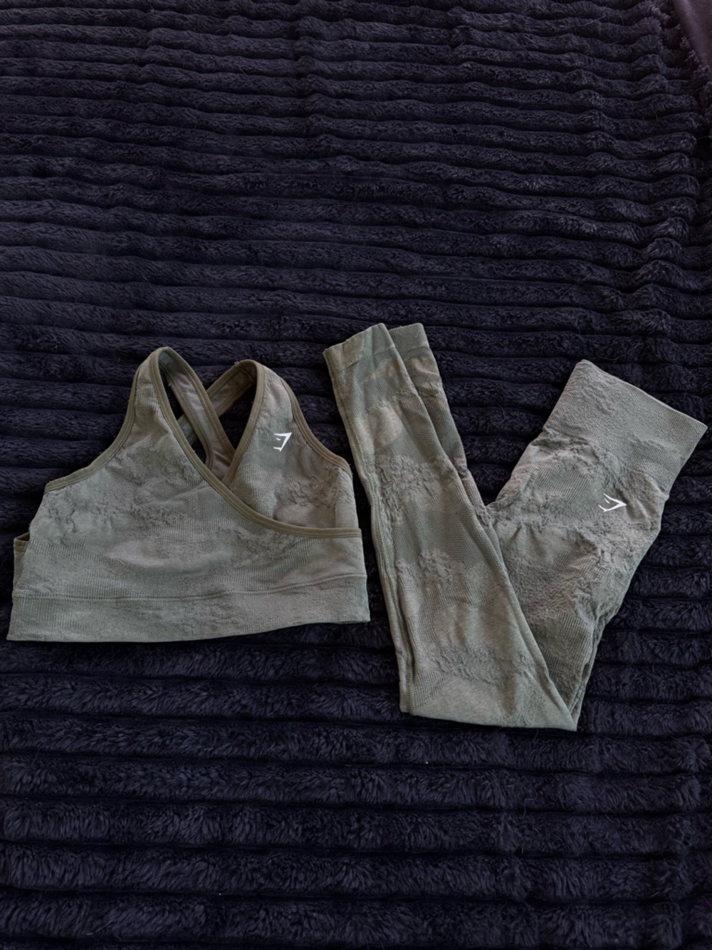 Gymshark Olive Green Seamless Sports Bra & Leggings Set